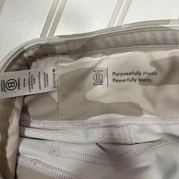 Athleta camo contender 7/8 tight legging - Picture 8 of 11